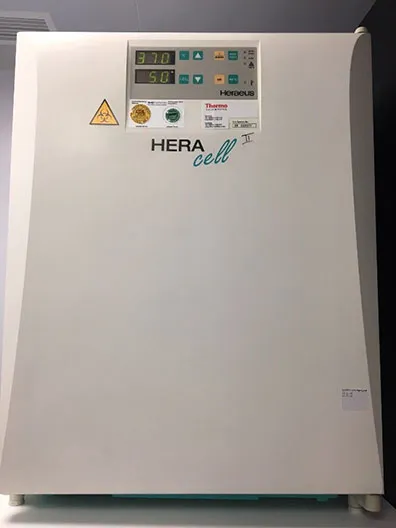 CO2 incubator HERAcell.jpg